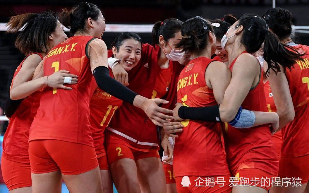 半场结束，拜仁1-0斯图加特。
